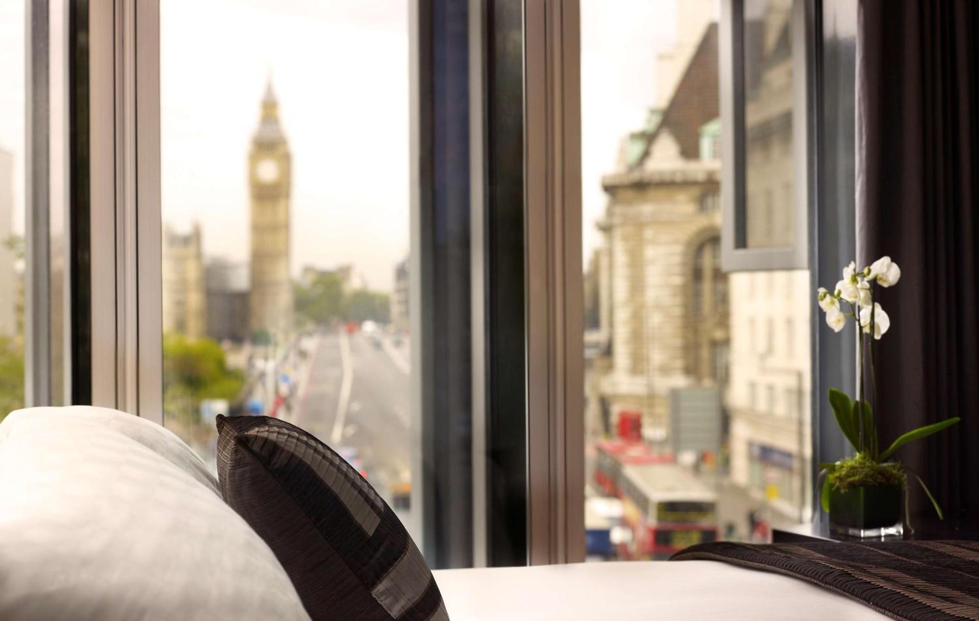 One-Bedroom Suite Big Ben View